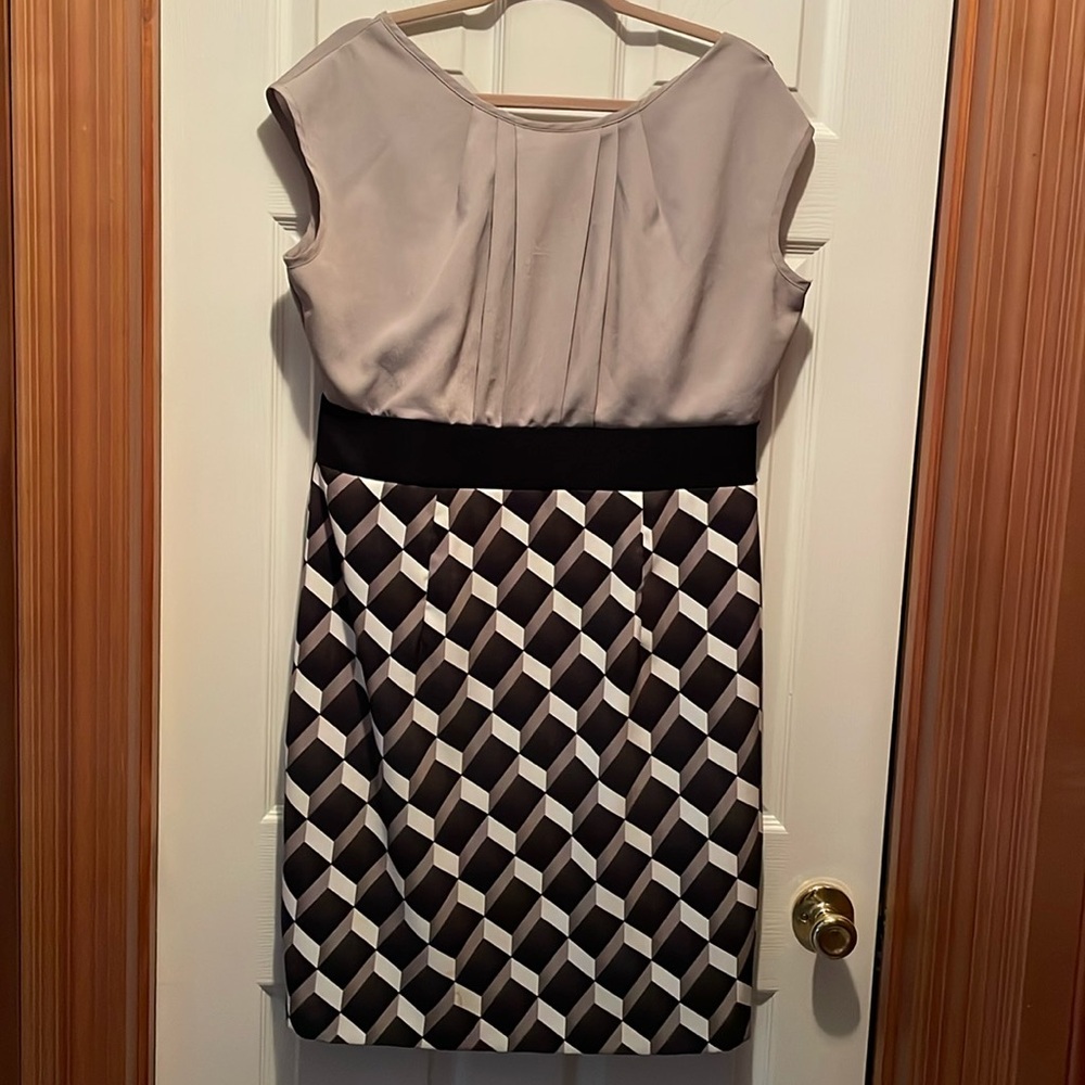 AB Studio dress ,no sleeves,gray and black, size 16